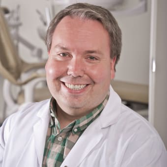 Dr. Pascal Stevens | Hollinger Dental